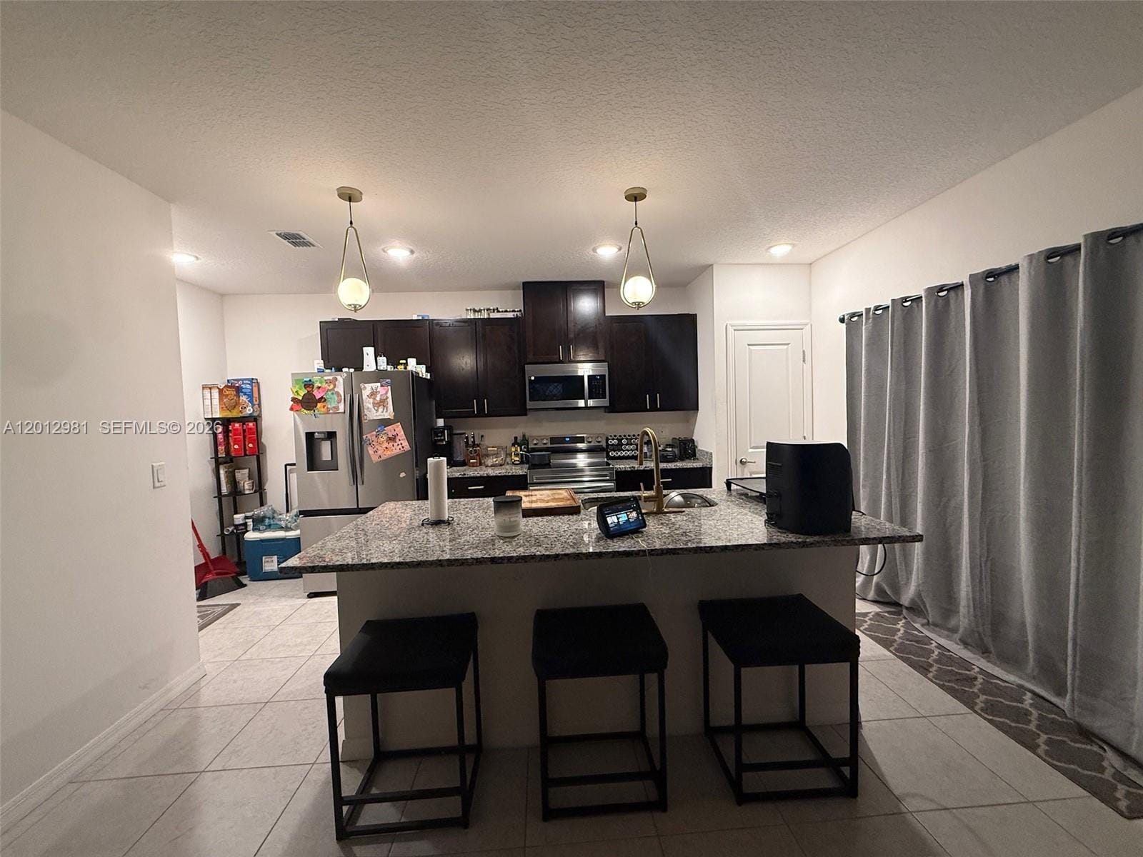 1557 SW Dycus Avenue — photo 3