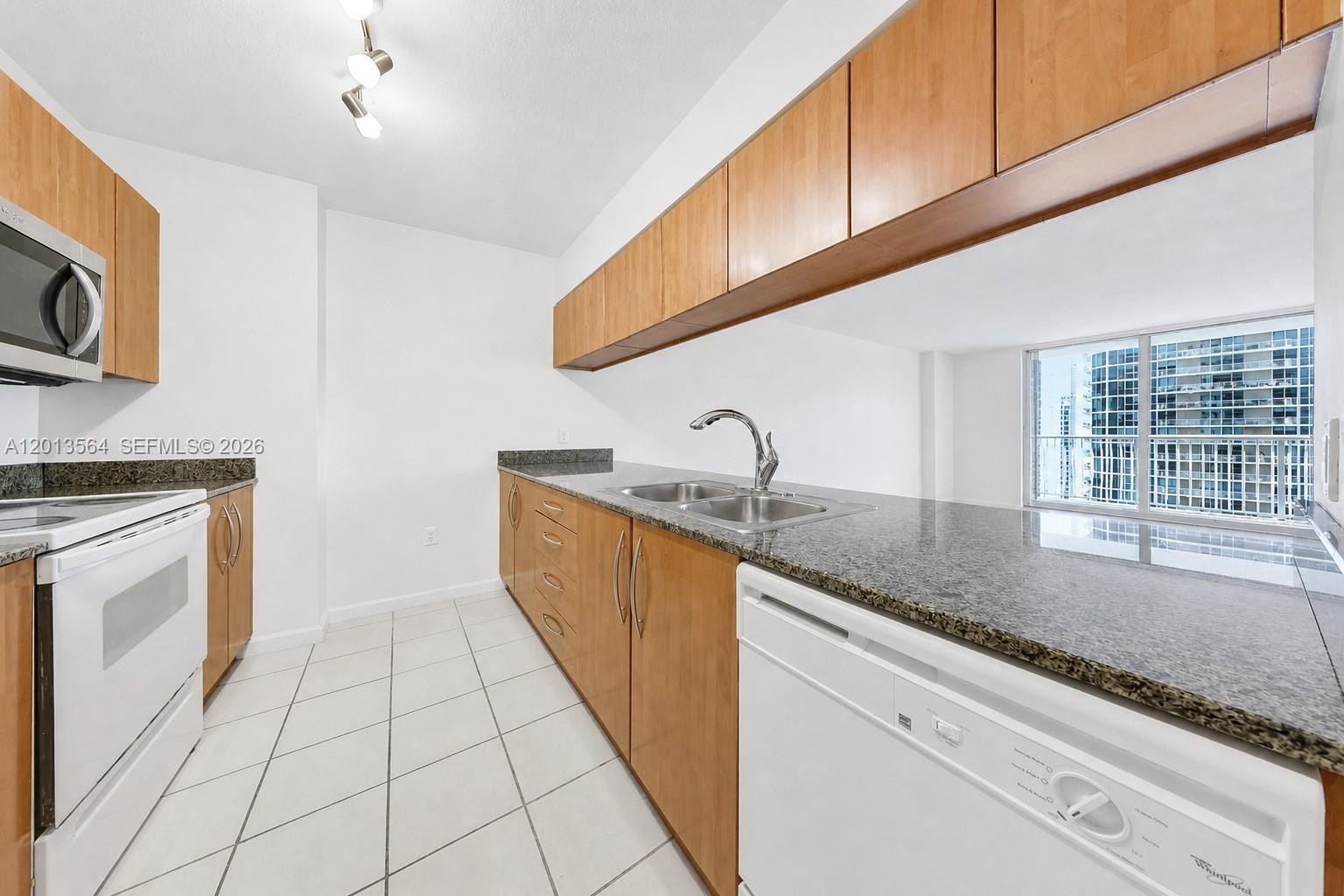 1200 Brickell Bay Drive 3122, Miami, FL 33131 photo 5