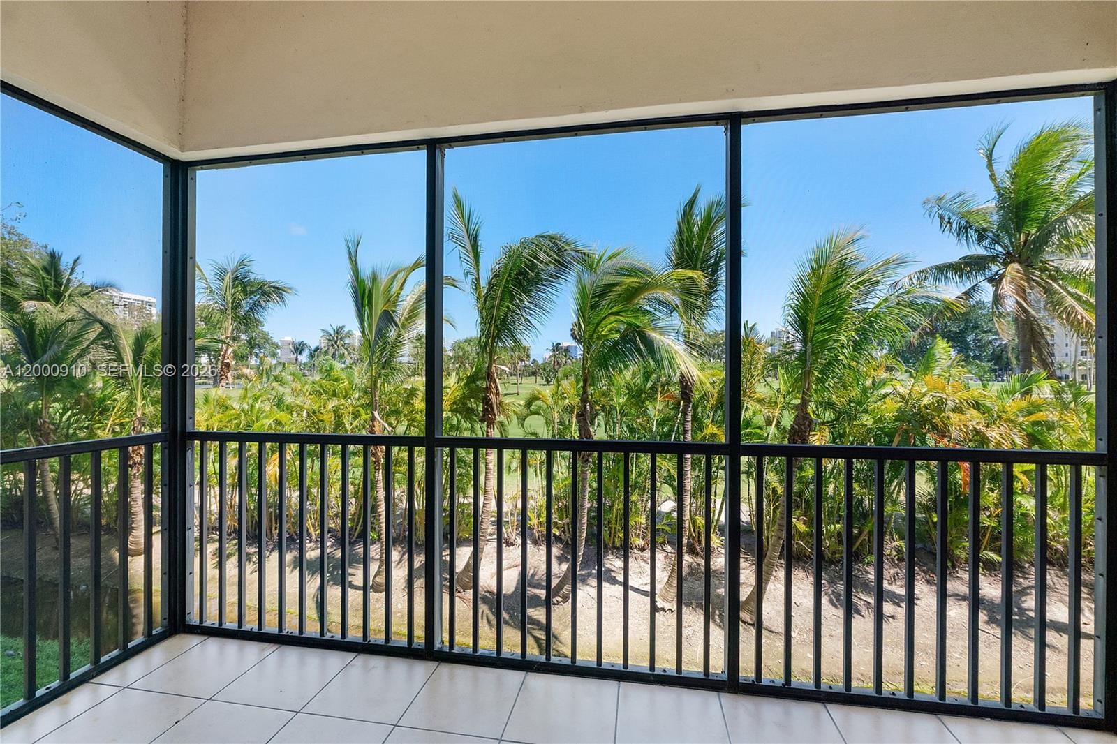20335 W Country Club Drive 208, Aventura, FL 33180 photo 13