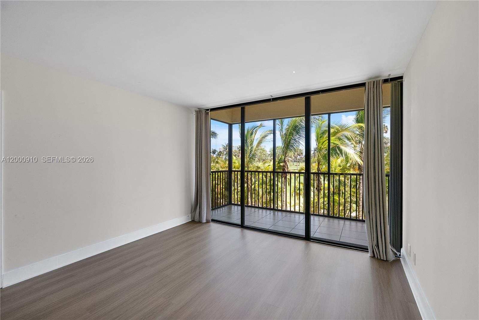20335 W Country Club Drive 208, Aventura, FL 33180 photo 19
