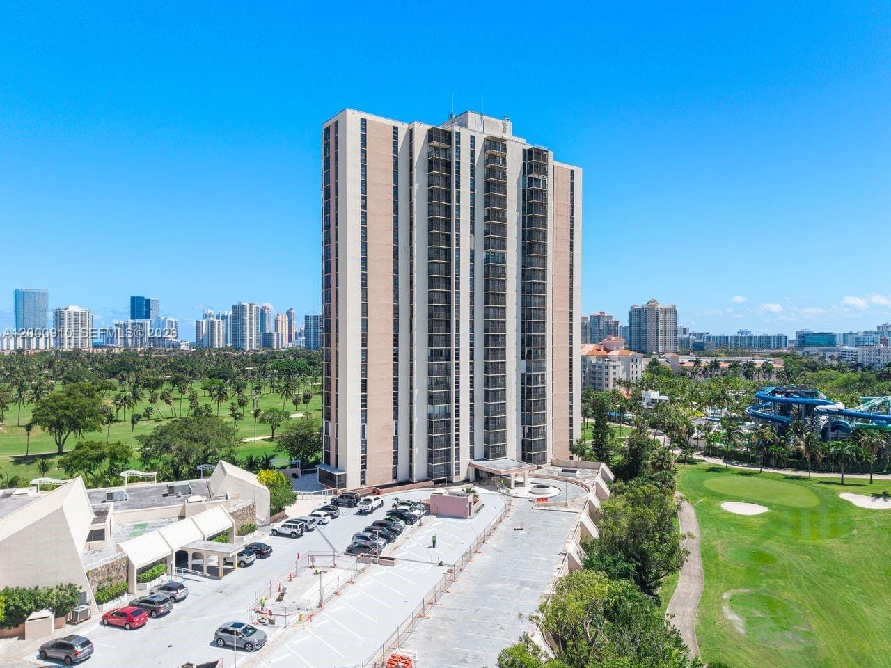 20335 W Country Club Drive 208, Aventura, FL 33180 photo 4