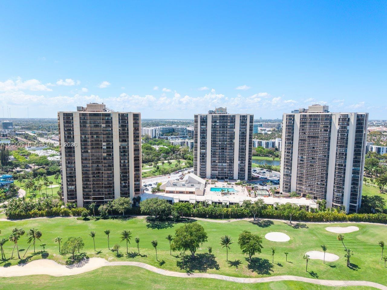 20335 W Country Club Drive 208, Aventura, FL 33180 photo 5