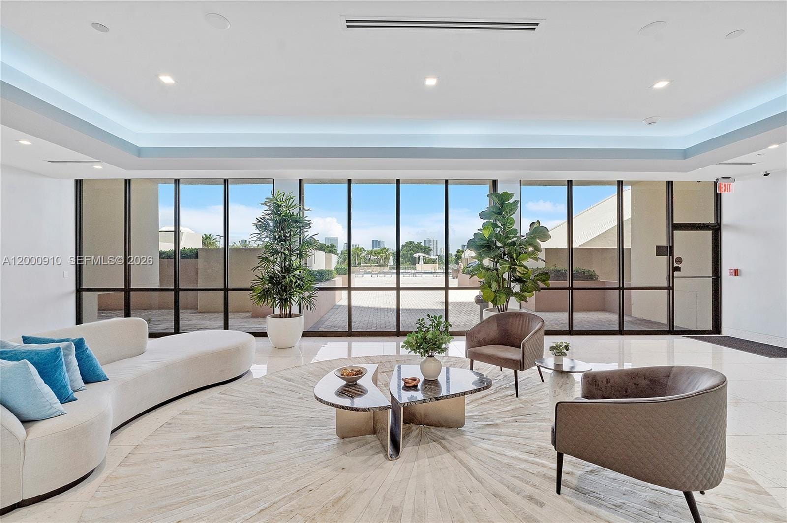 20335 W Country Club Drive 208, Aventura, FL 33180 photo 7