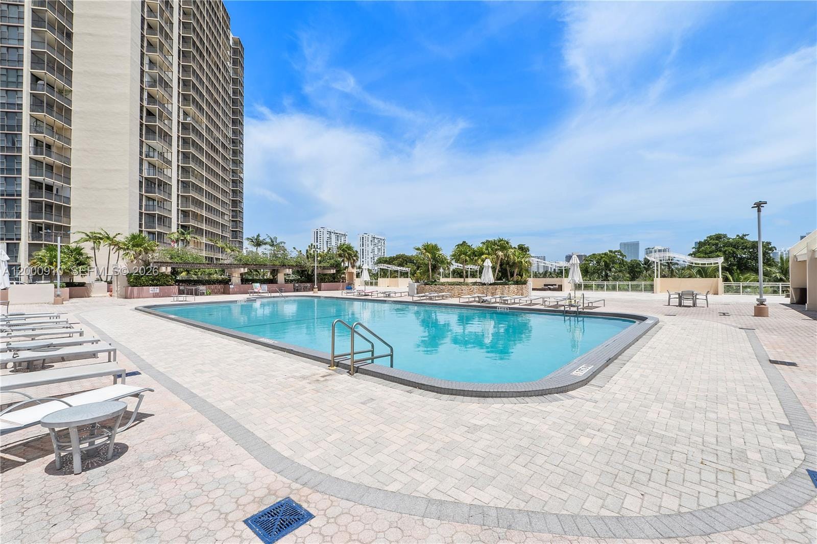 20335 W Country Club Drive 208, Aventura, FL 33180 photo 8