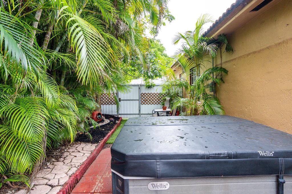 7411 W 33rd Avenue, Hialeah, FL 33018 photo 15