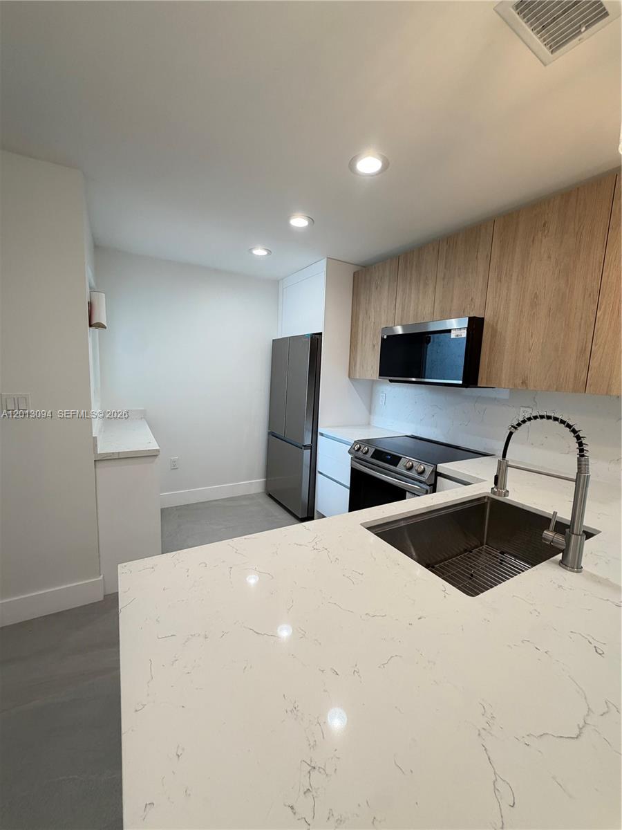 4708 NW 114th Avenue 2043, Doral, FL 33178, Doral