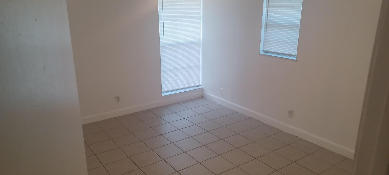 7336 SW 8th Court 6 — photo 4