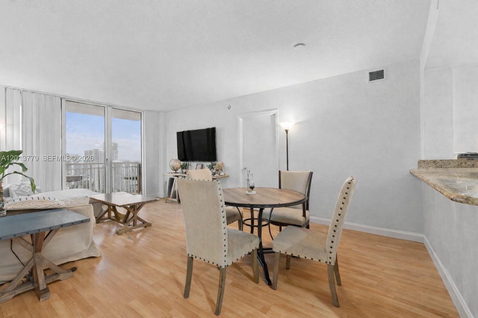 19501 W Country Club Drive 2415, Aventura, FL 33180 photo 8