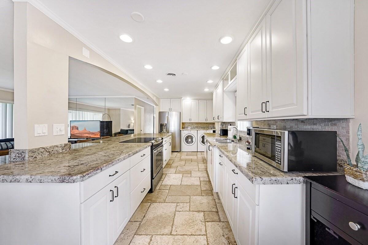 332 NW 26th Court, Wilton Manors, FL 33311 photo 14