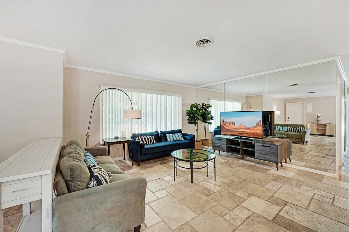 332 NW 26th Court, Wilton Manors, FL 33311 photo 15