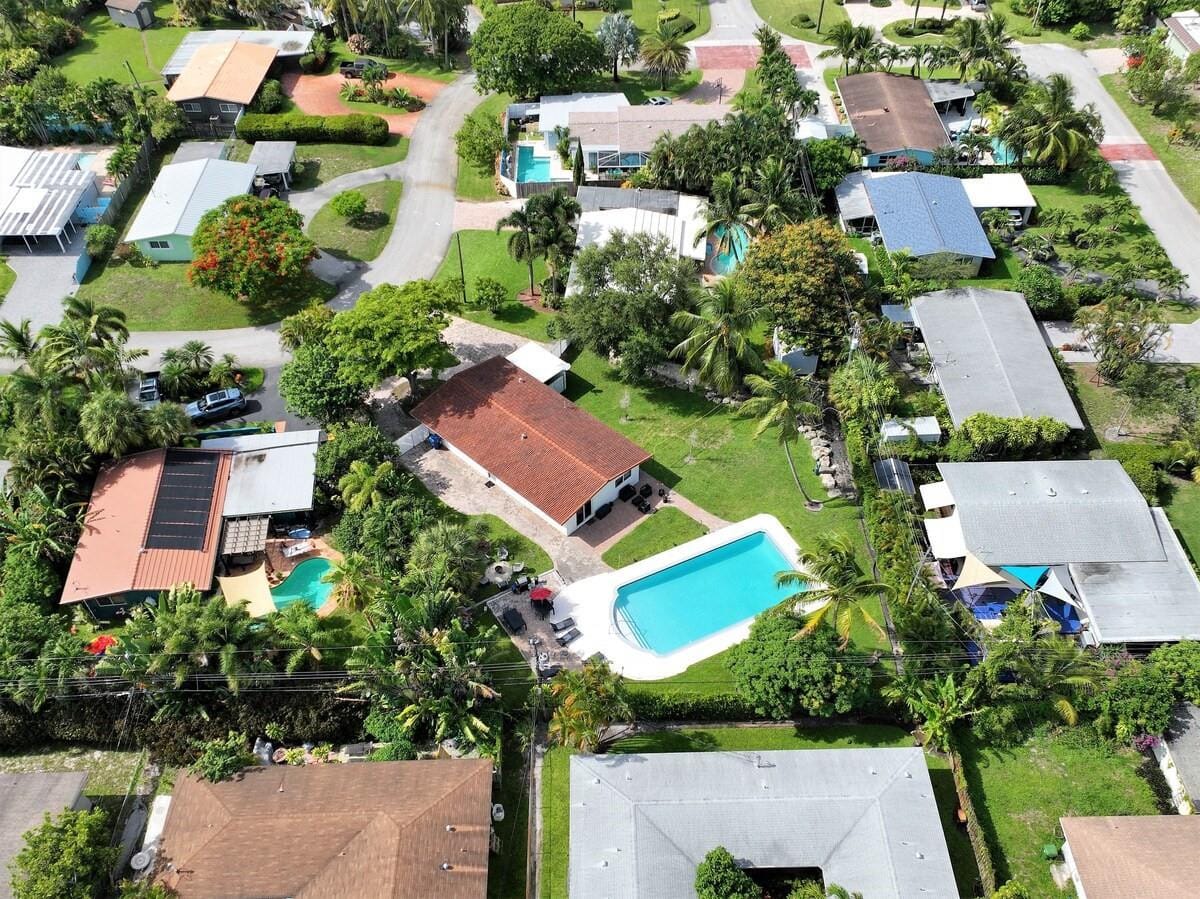 332 NW 26th Court, Wilton Manors, FL 33311 photo 24