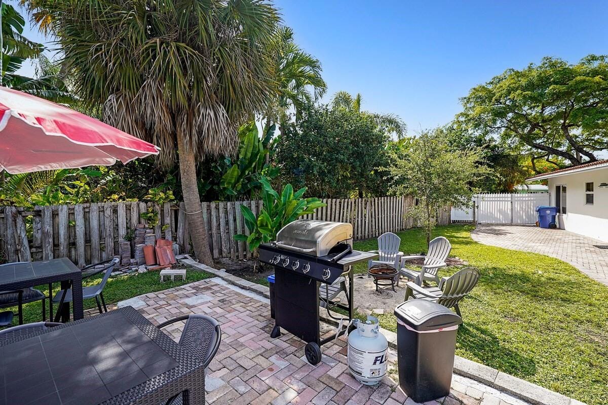 332 NW 26th Court — photo 6