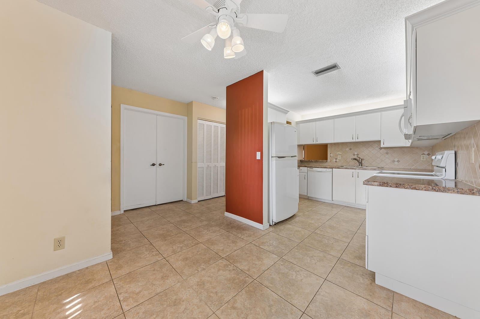 10197 Kinswood Road, Boynton Beach, FL 33437 photo 2