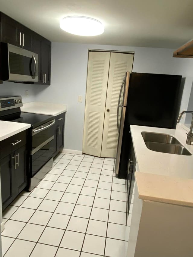 9899 Westview Drive 527, Coral Springs, FL 33076