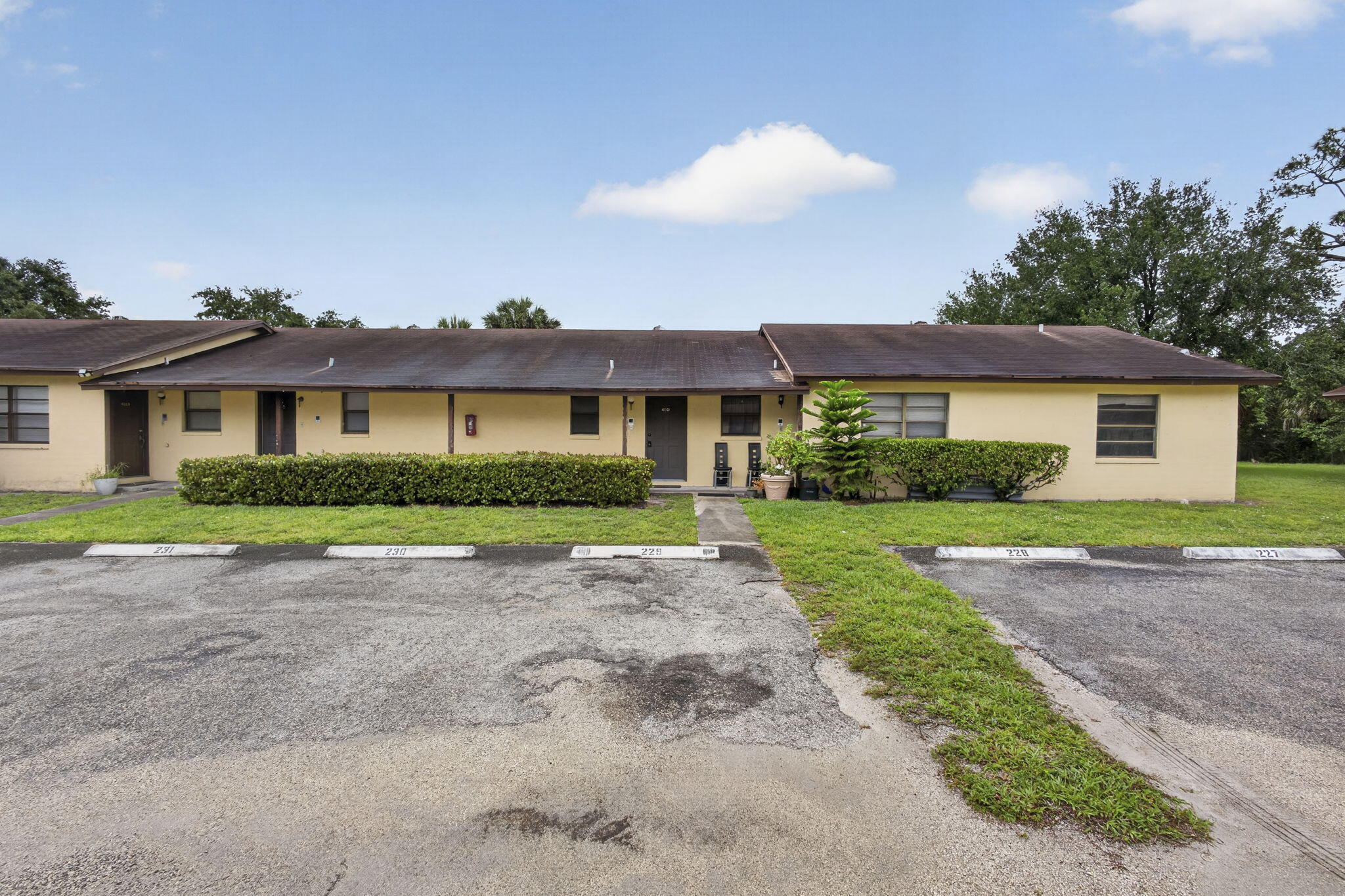 4661 Perth Road 4661, West Palm Beach, FL 33415, West Palm Beach