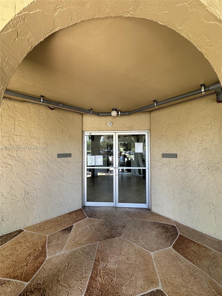 6061 N Falls Cir Drive 106, Lauderhill, FL 33319 photo 2