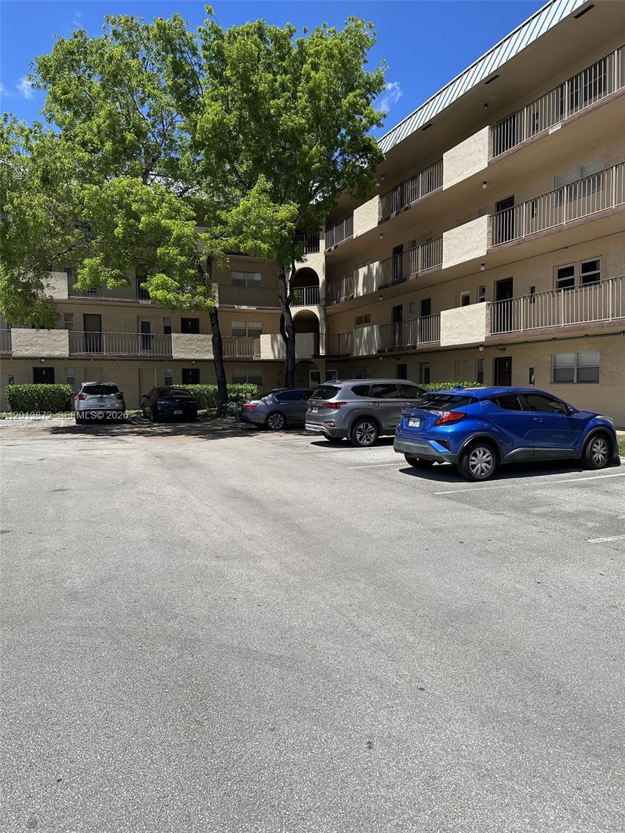 6061 N Falls Cir Drive 106, Lauderhill, FL 33319, Lauderhill