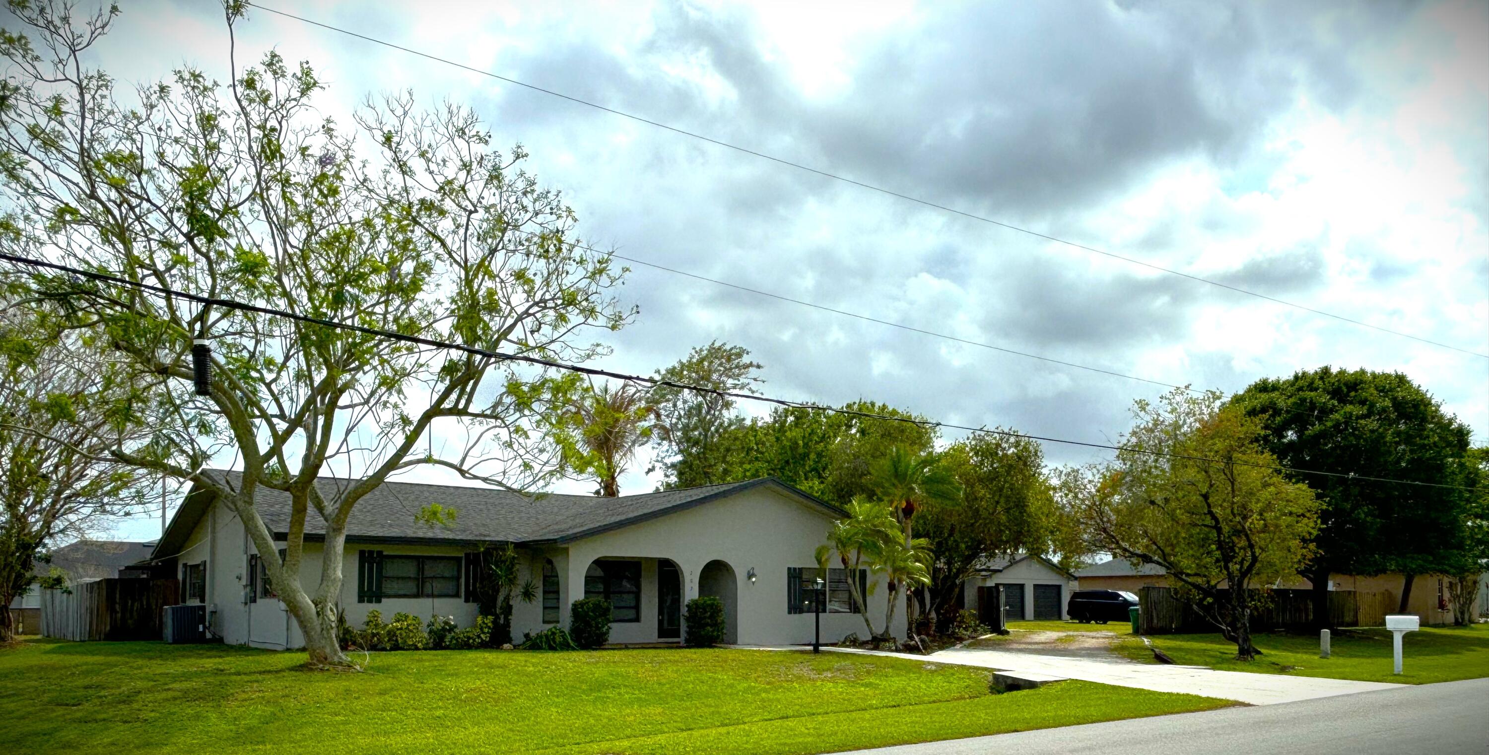 202 SW Crescent Avenue, Port St. Lucie, FL 34984, Port St Lucie