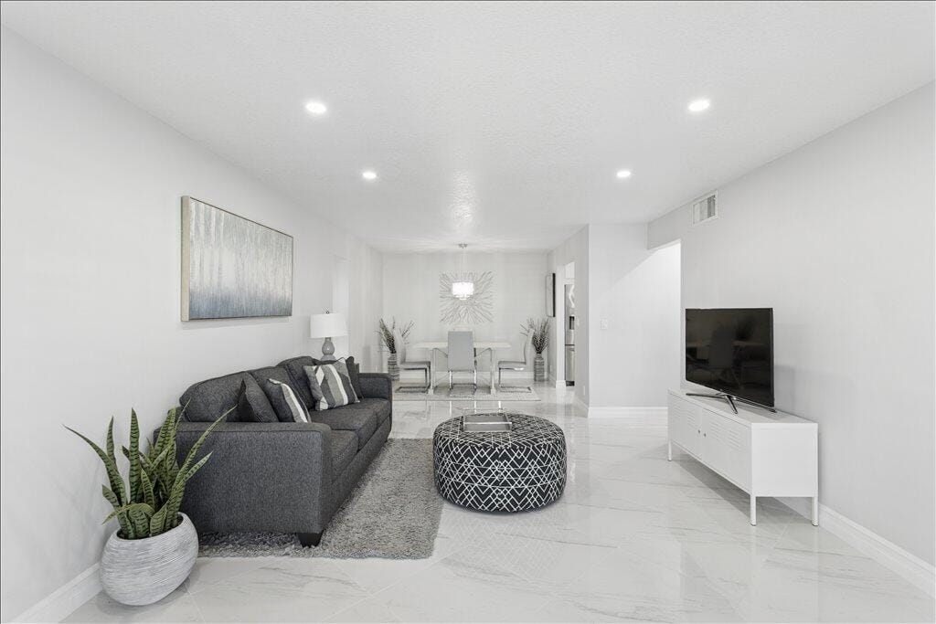 6379 Bay Club Drive 2, Fort Lauderdale, FL 33308 photo 2