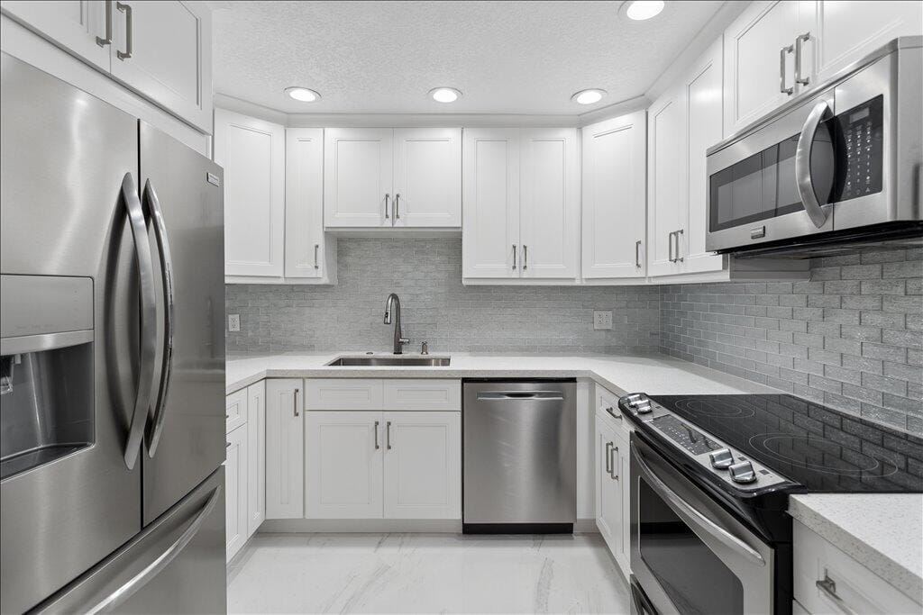 6379 Bay Club Drive 2, Fort Lauderdale, FL 33308 photo 12
