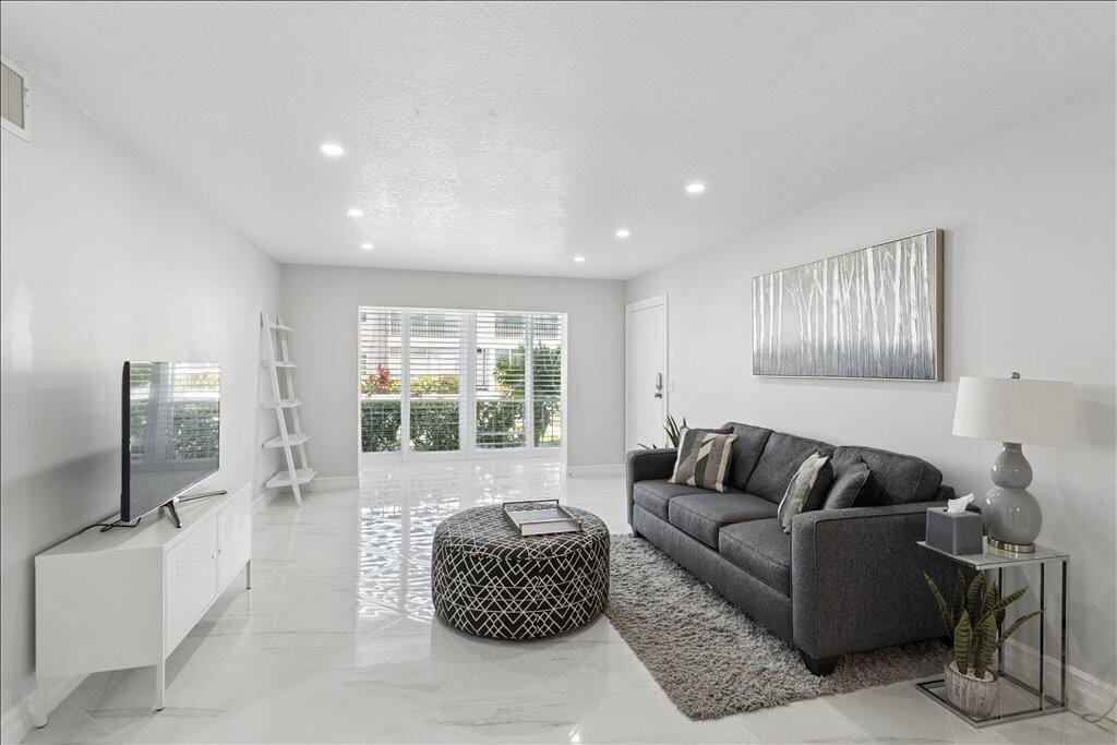 6379 Bay Club Drive 2, Fort Lauderdale, FL 33308 photo 3