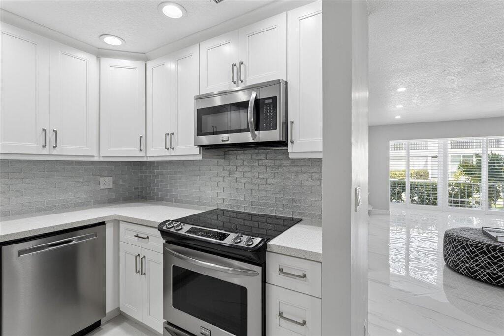 6379 Bay Club Drive 2, Fort Lauderdale, FL 33308 photo 10