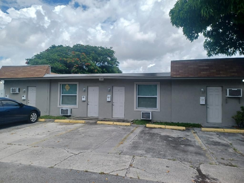 24 SW 13th Street 1-5, Dania Beach, FL 33004, Dania Beach