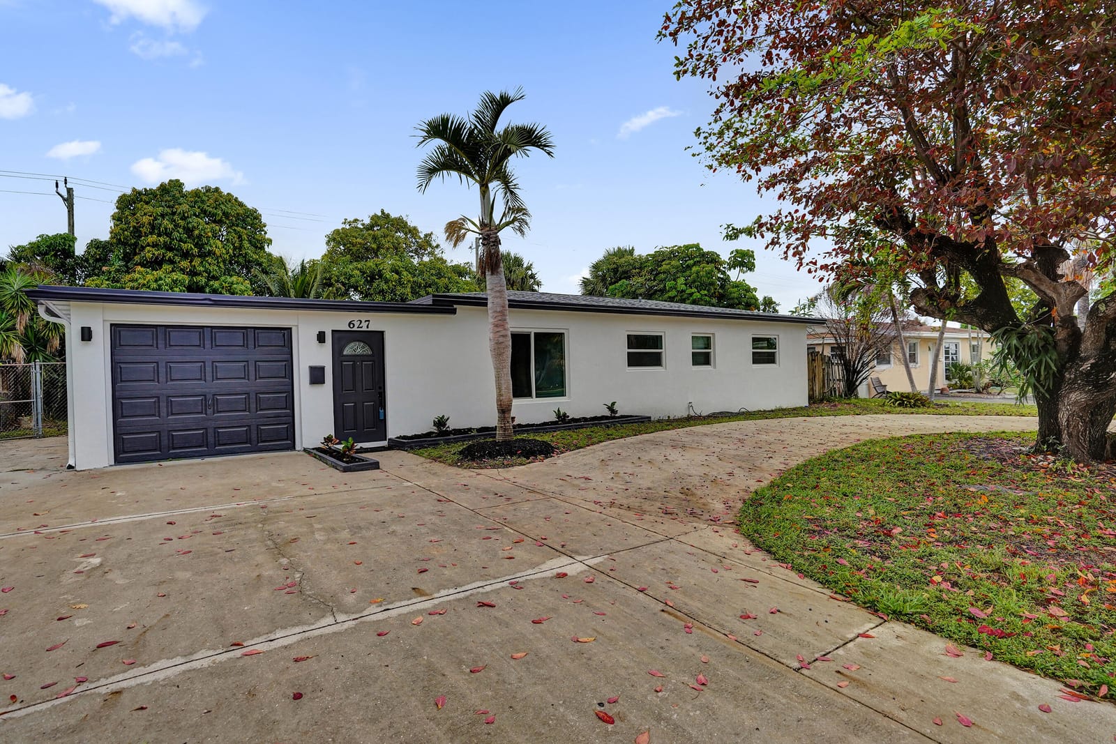 627 W Ilex Drive, Lake Park, FL 33403 photo 3
