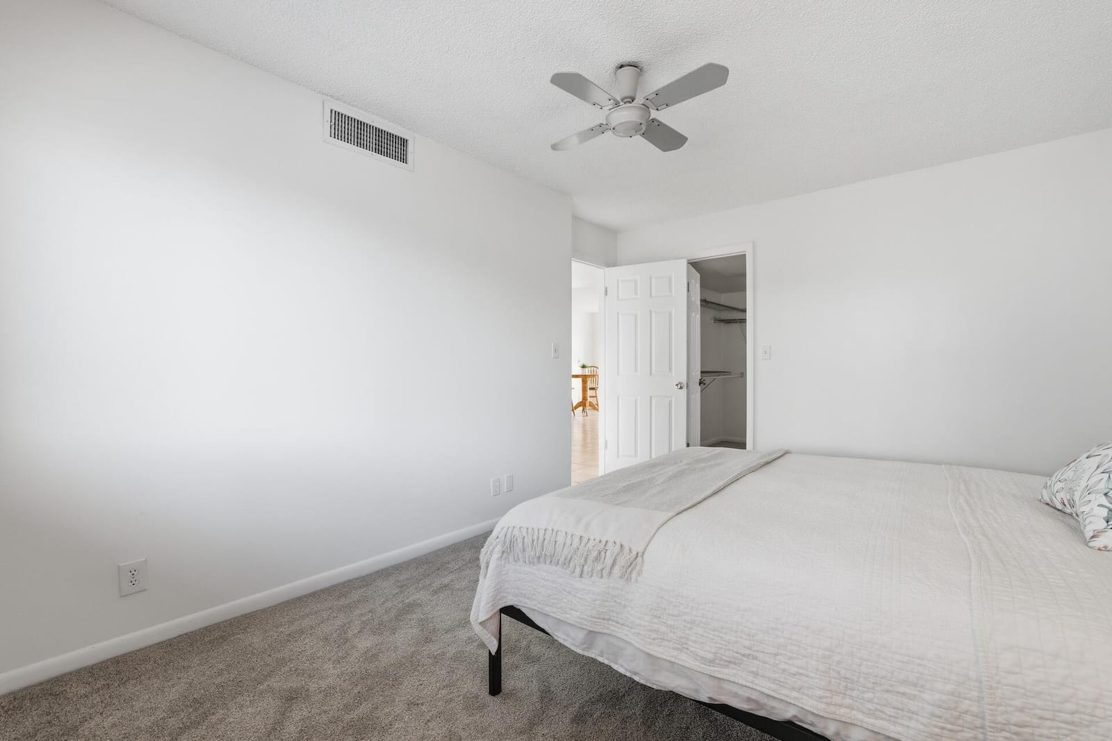 4545 Luxemburg Court 206, Greenacres, FL 33467 photo 12
