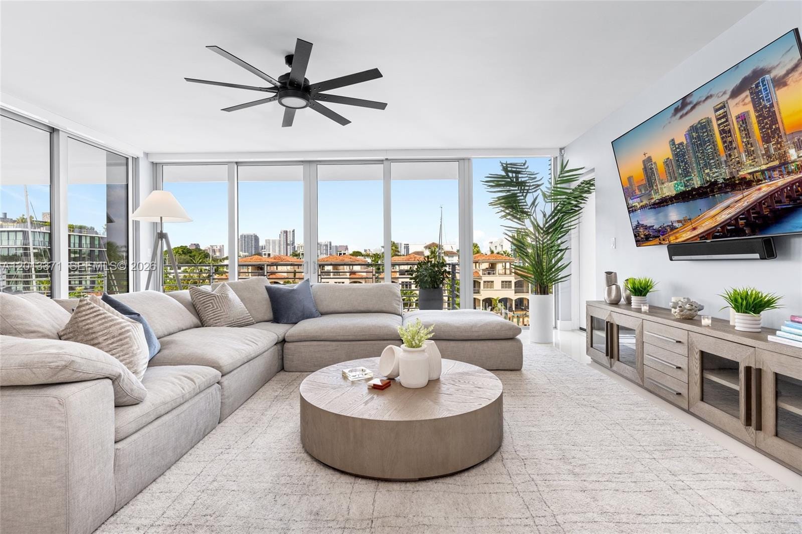 133 Isle Of Venice Drive 4B — photo 4