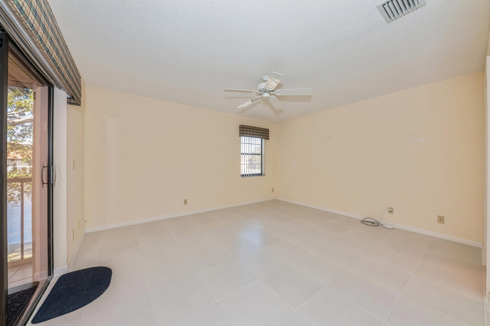 10439 S Circle Lake Drive 201, Boynton Beach, FL 33437 photo 11