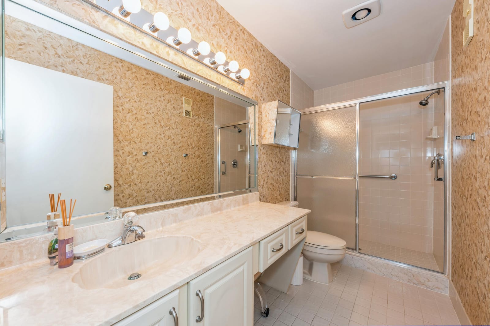 10439 S Circle Lake Drive 201, Boynton Beach, FL 33437 photo 14