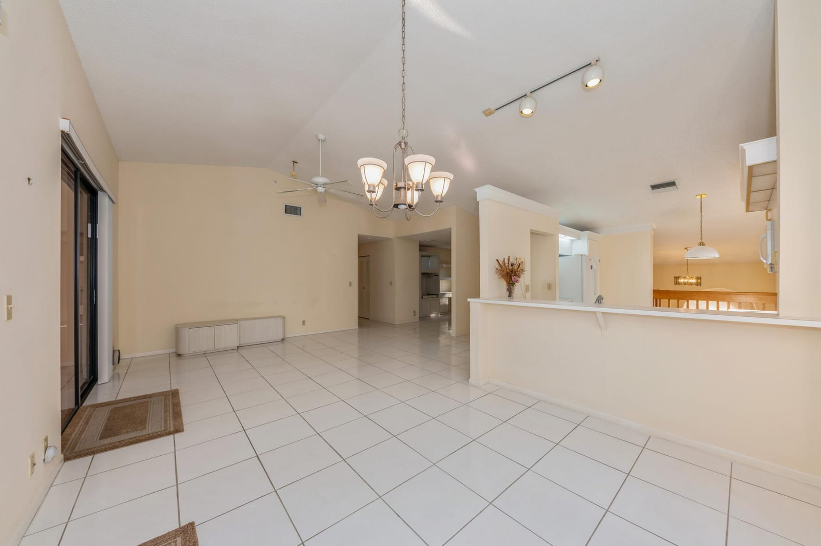 10439 S Circle Lake Drive 201, Boynton Beach, FL 33437 photo 5