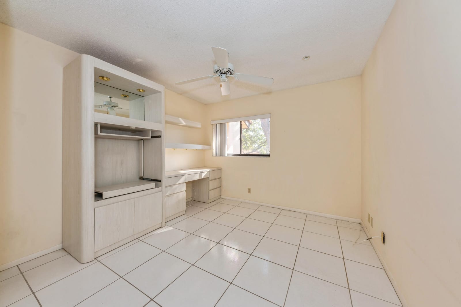 10439 S Circle Lake Drive 201, Boynton Beach, FL 33437 photo 6