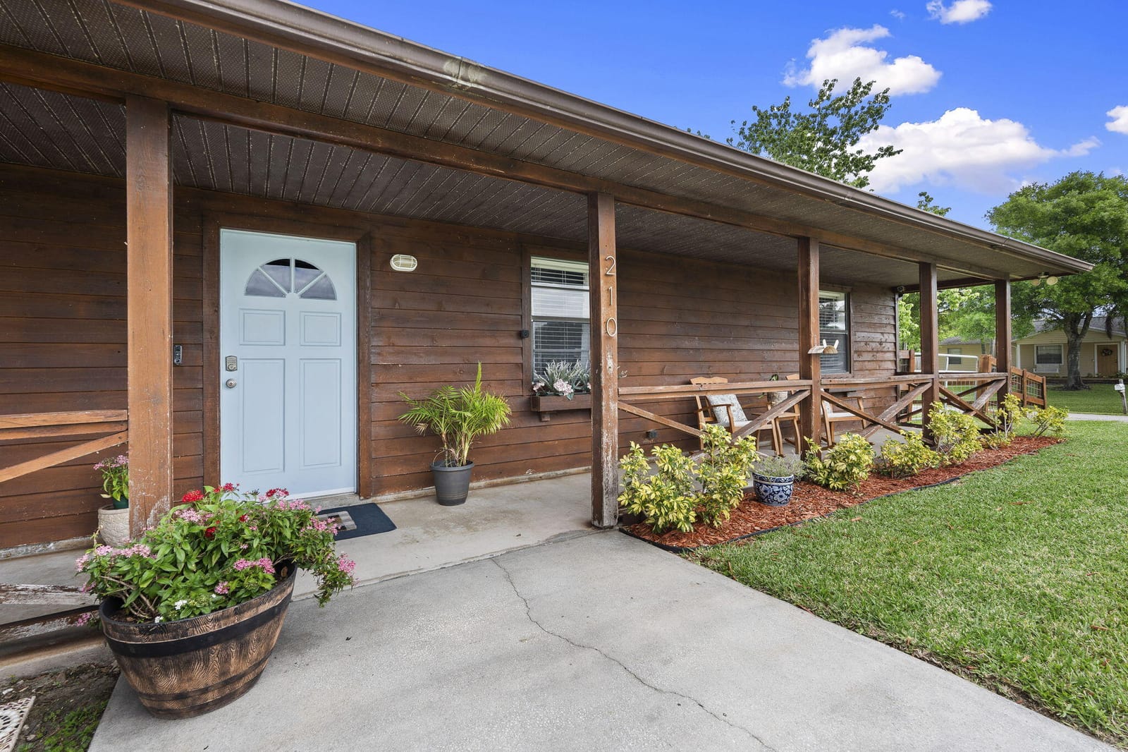 210 Deerwood Lane — photo 8