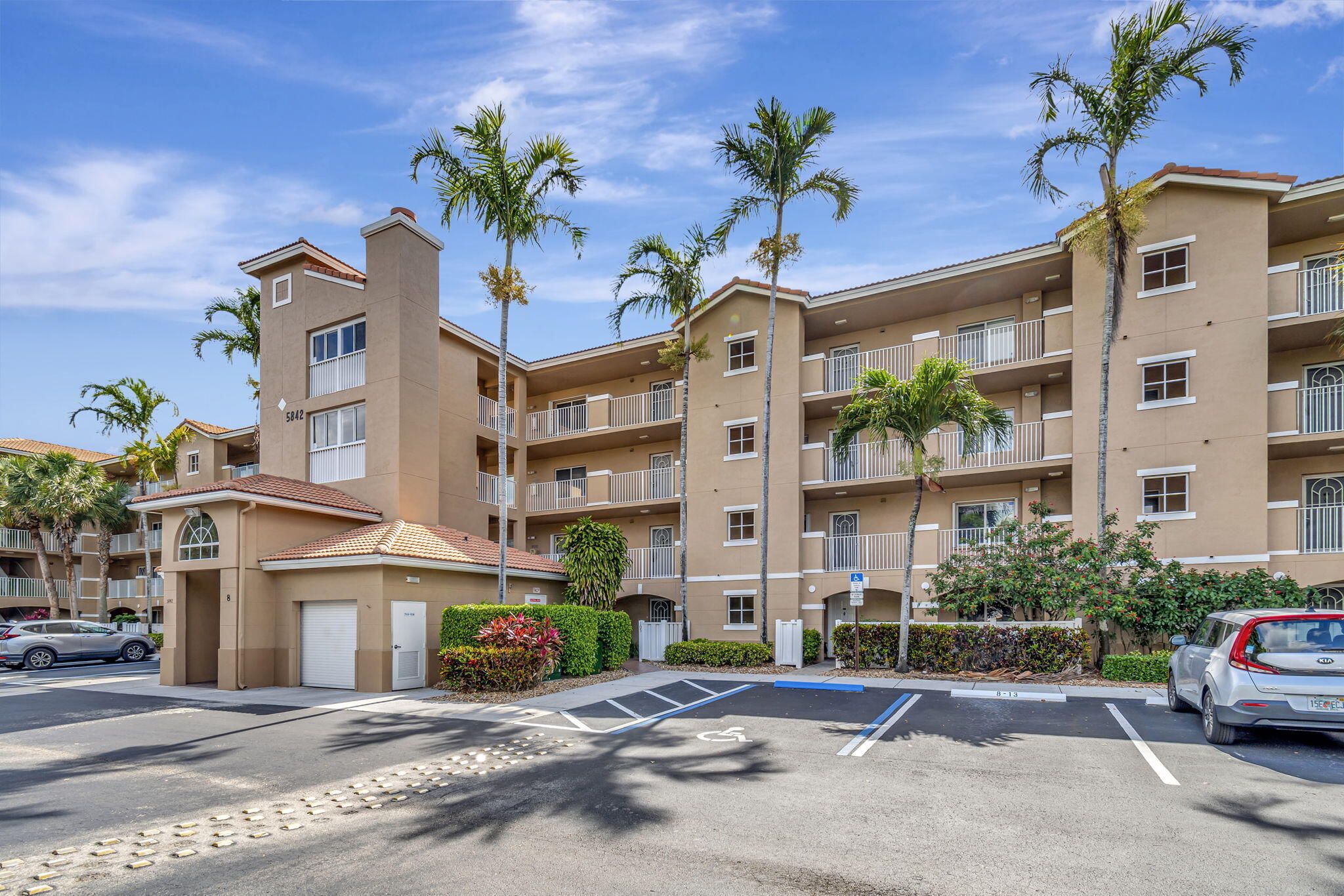 5842 Crystal Shores Drive 105, Boynton Beach, FL 33437, Boynton Beach