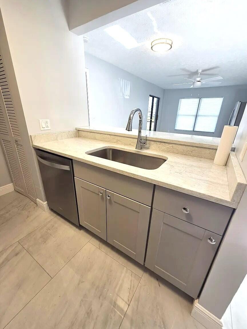 6551 SE Federal Highway 104 — photo 5