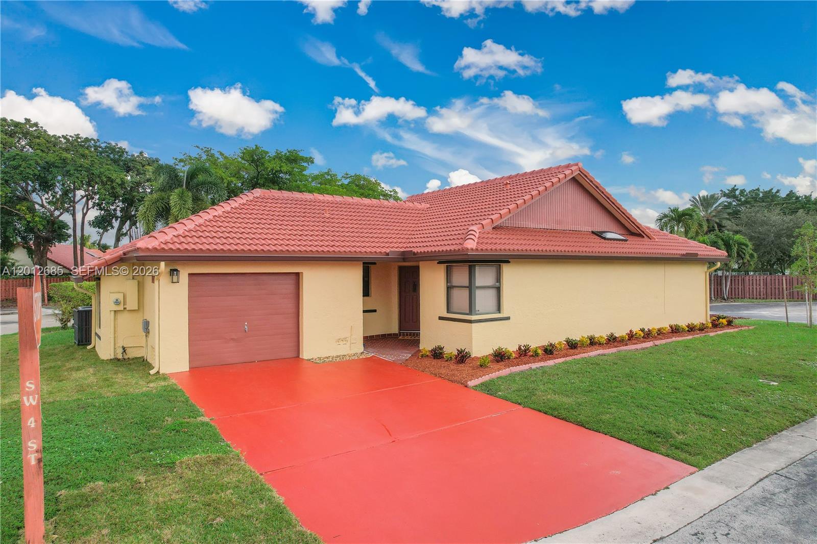 11301 SW 4th Street, Pembroke Pines, FL 33025, Pembroke Pines