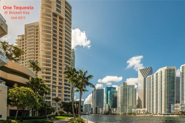 888 Brickell Key Drive 211, Miami, FL 33131