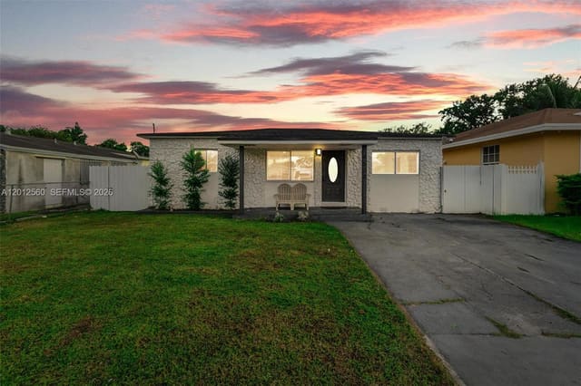 4530 SW 25th Street, West Park, FL 33023