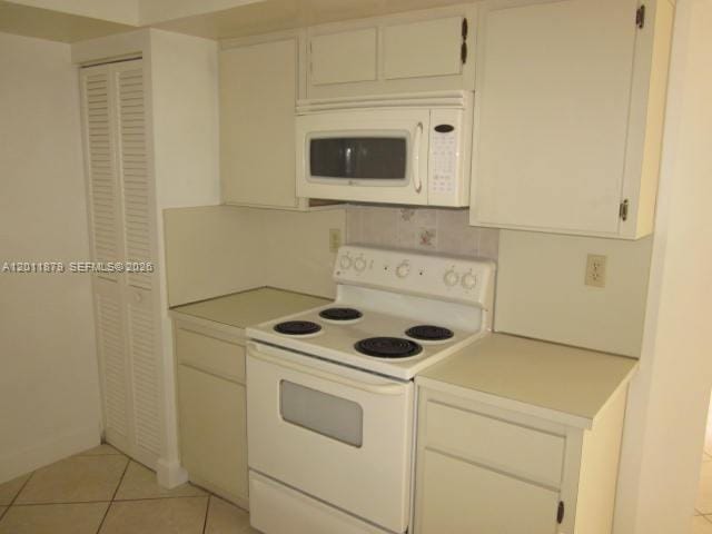 8853 SW 112 Place — photo 4