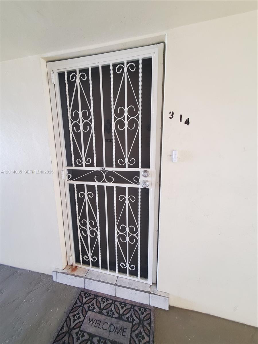 16801 NE 13th Avenue 314, Miami, FL 33162, Miami