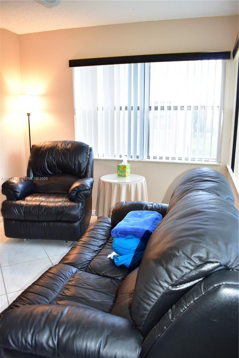 9541 Sunrise Lakes Boulevard 204, Sunrise, FL 33322 photo 16