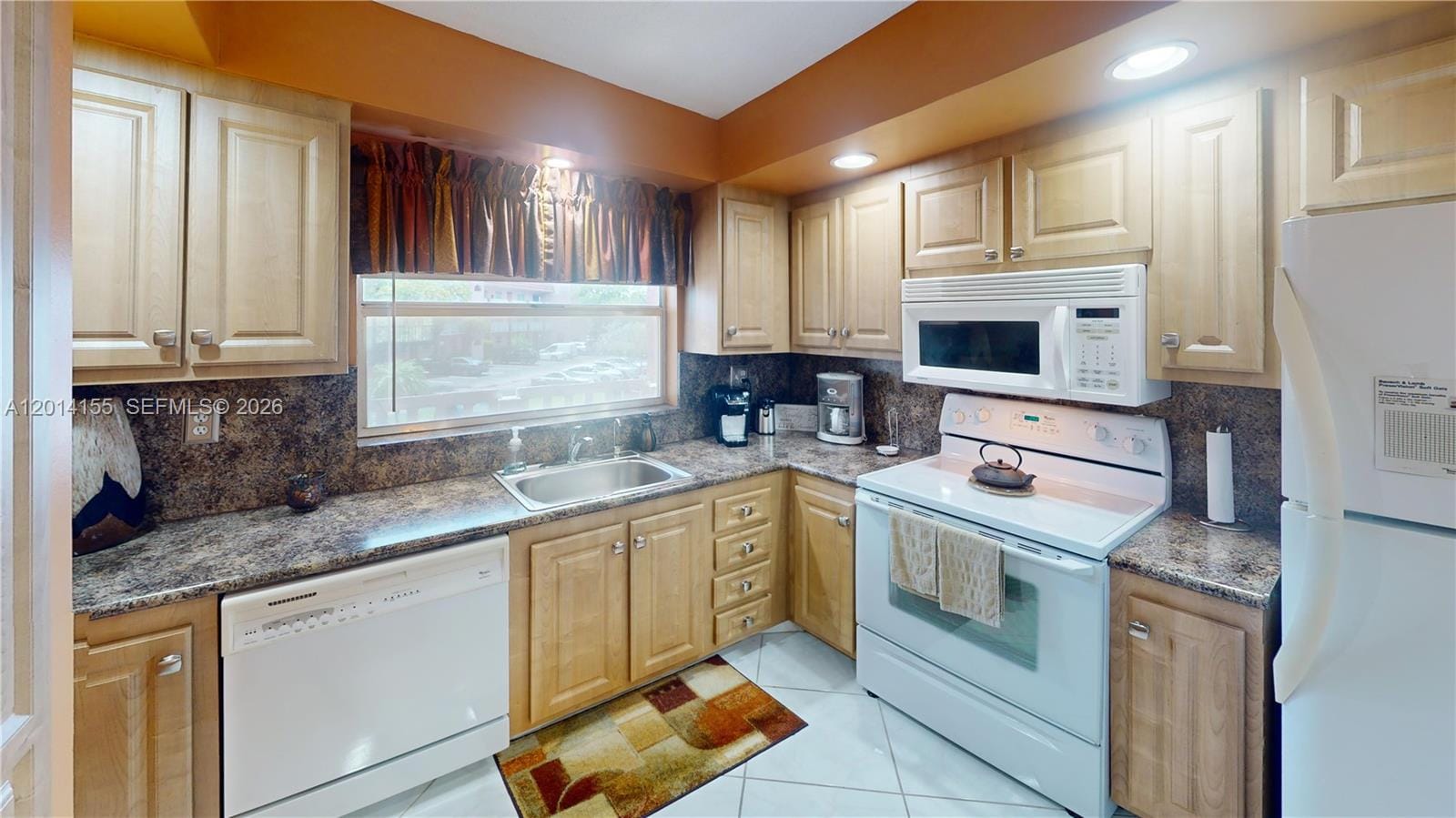 9541 Sunrise Lakes Boulevard 204, Sunrise, FL 33322 photo 27
