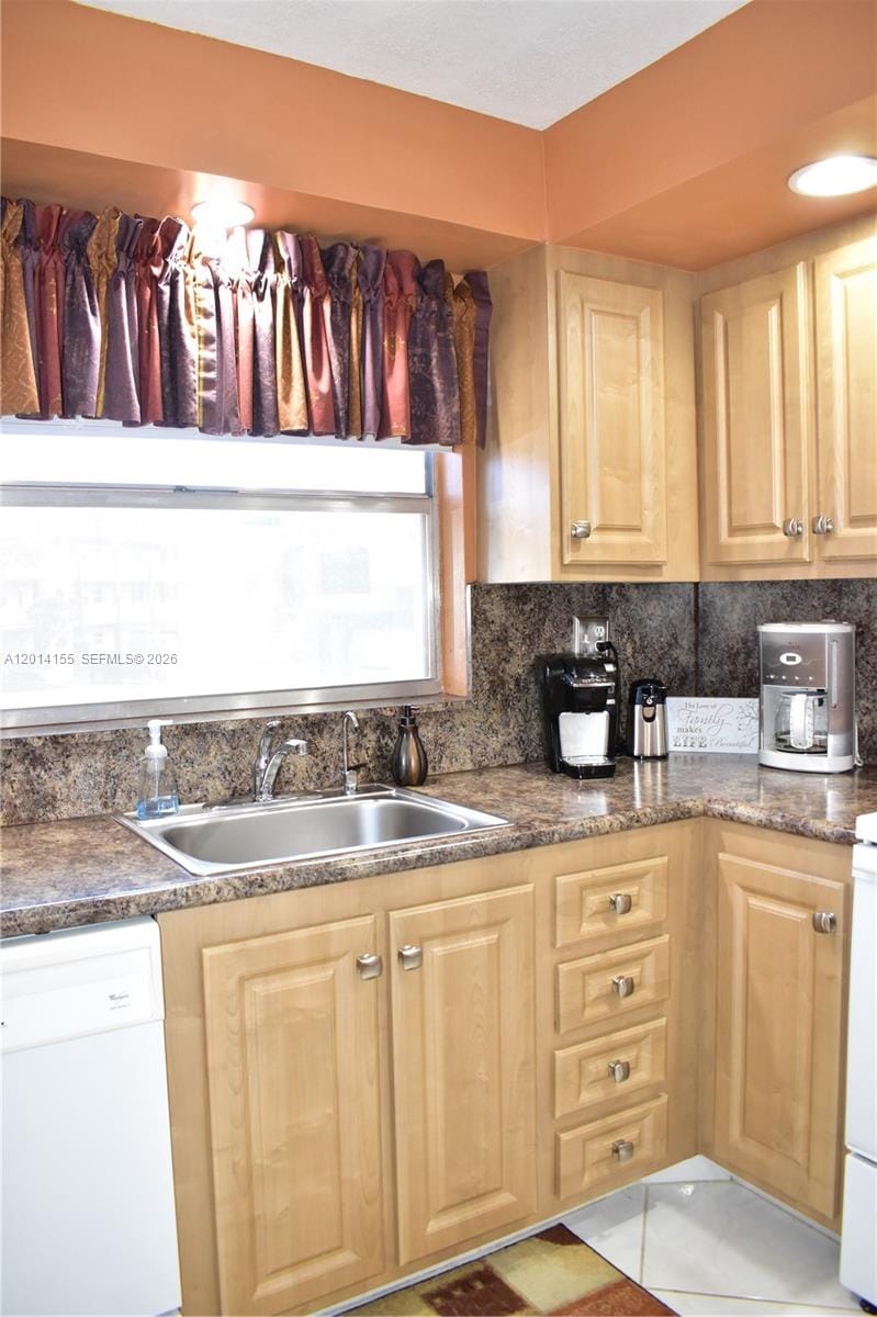 9541 Sunrise Lakes Boulevard 204, Sunrise, FL 33322 photo 30