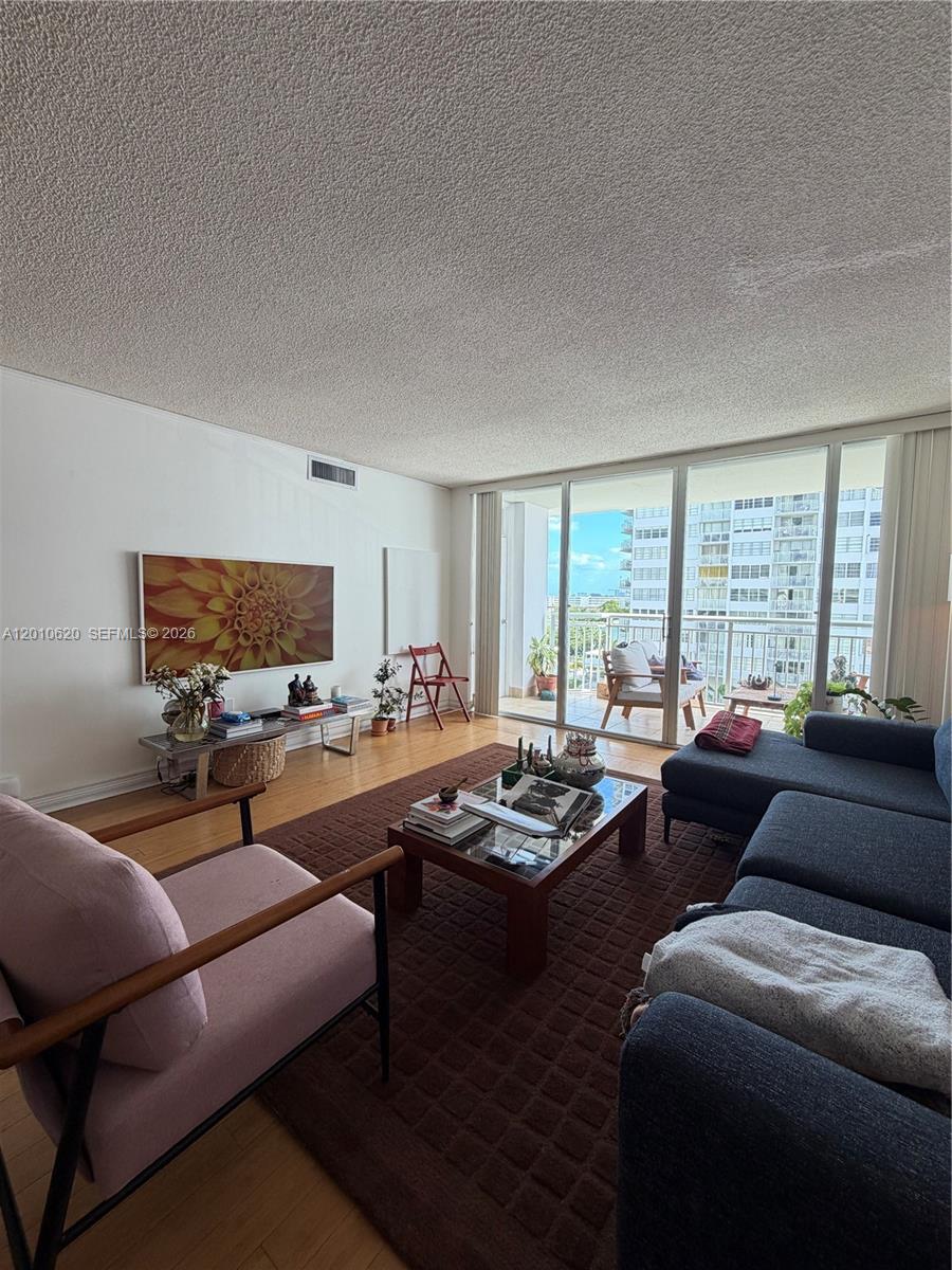 18061 Biscayne Boulevard 601, Aventura, FL 33160, Aventura