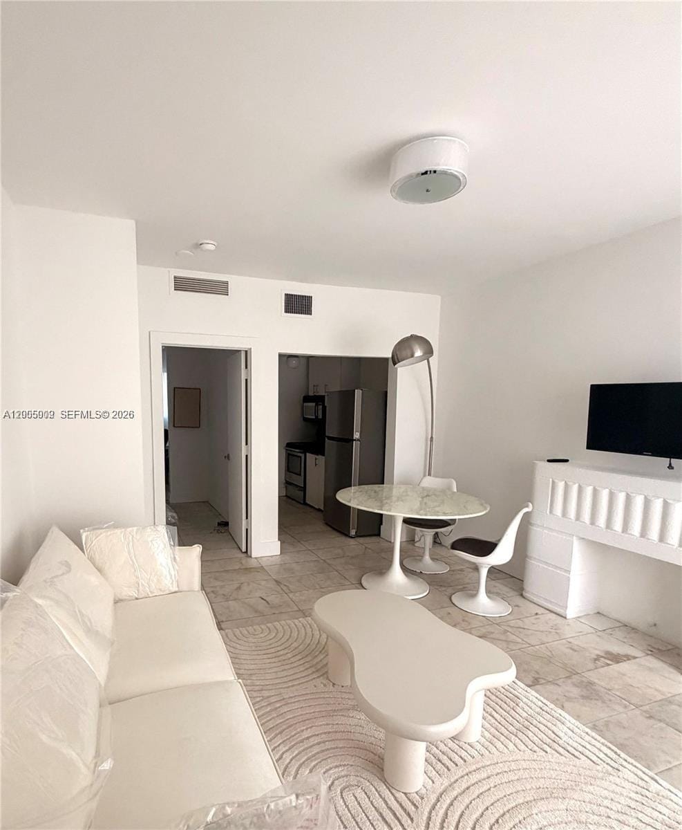 801 8th Street 104, Miami Beach, FL 33139 photo 2
