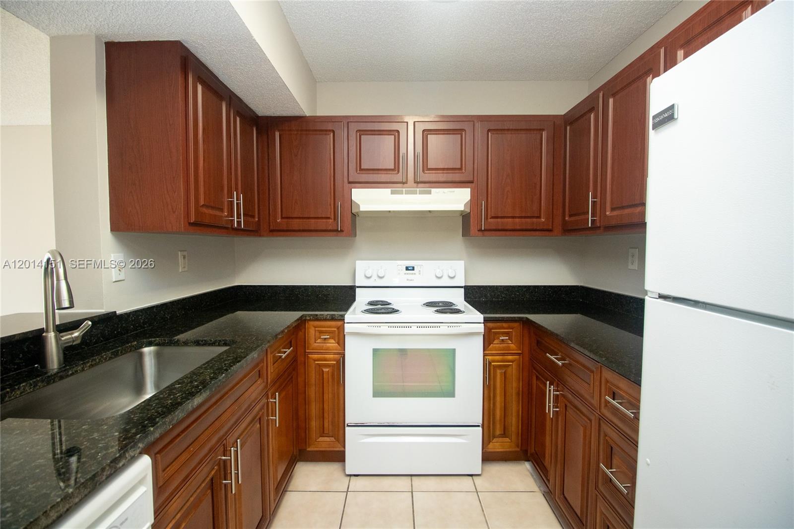 9491 S Palm Circle S 101, Pembroke Pines, FL 33025, Pembroke Pines