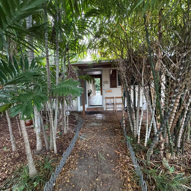 1734 NE 38th Street, Oakland Park, FL 33334