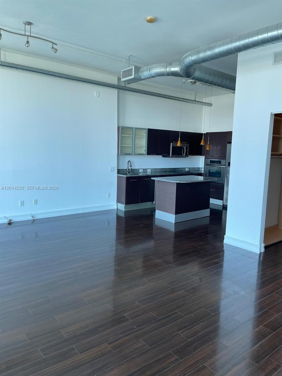 3029 NE 188th Street 602, Aventura, FL 33180, Aventura